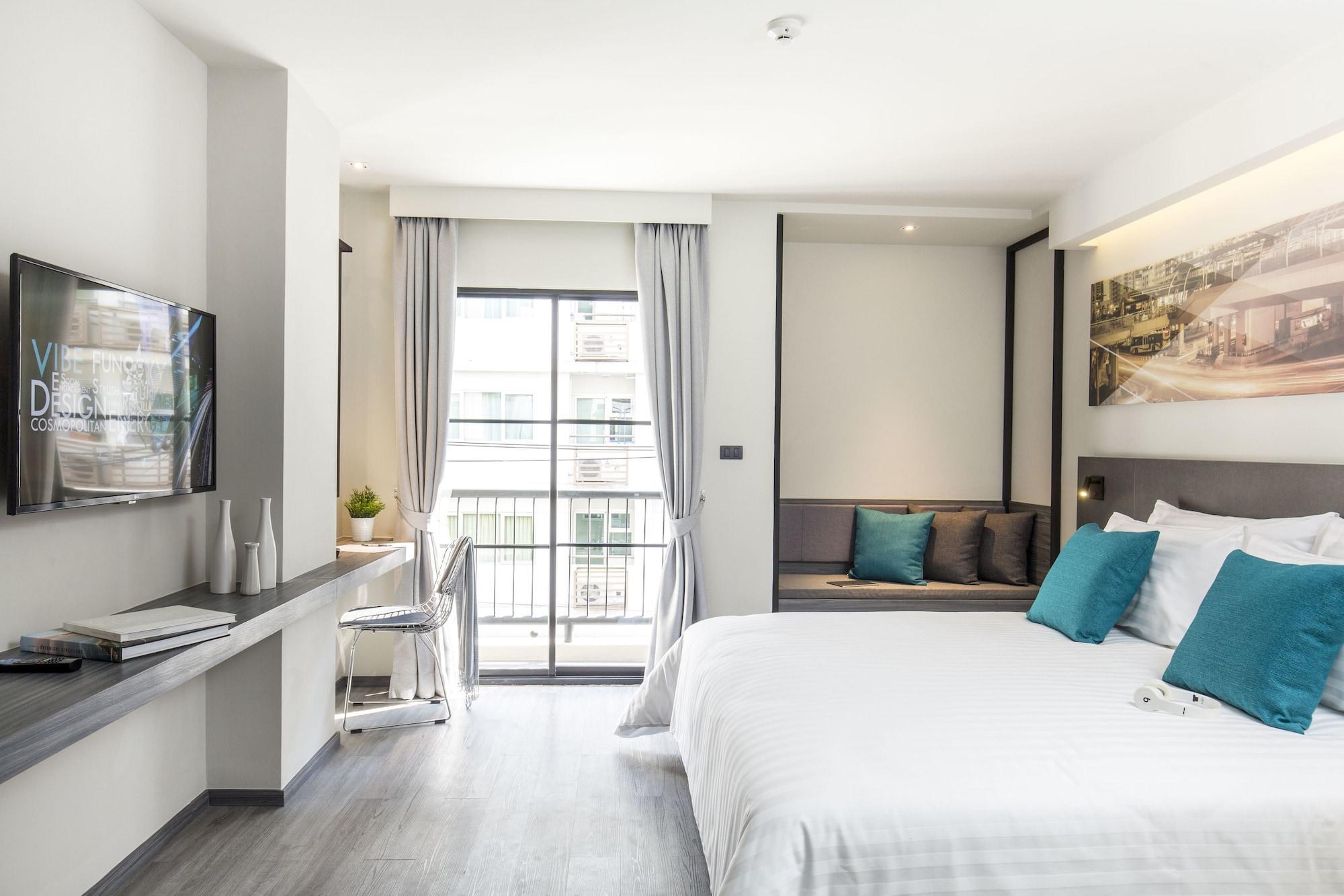 Cross Vibe Sukhumvit 4* Бангкок