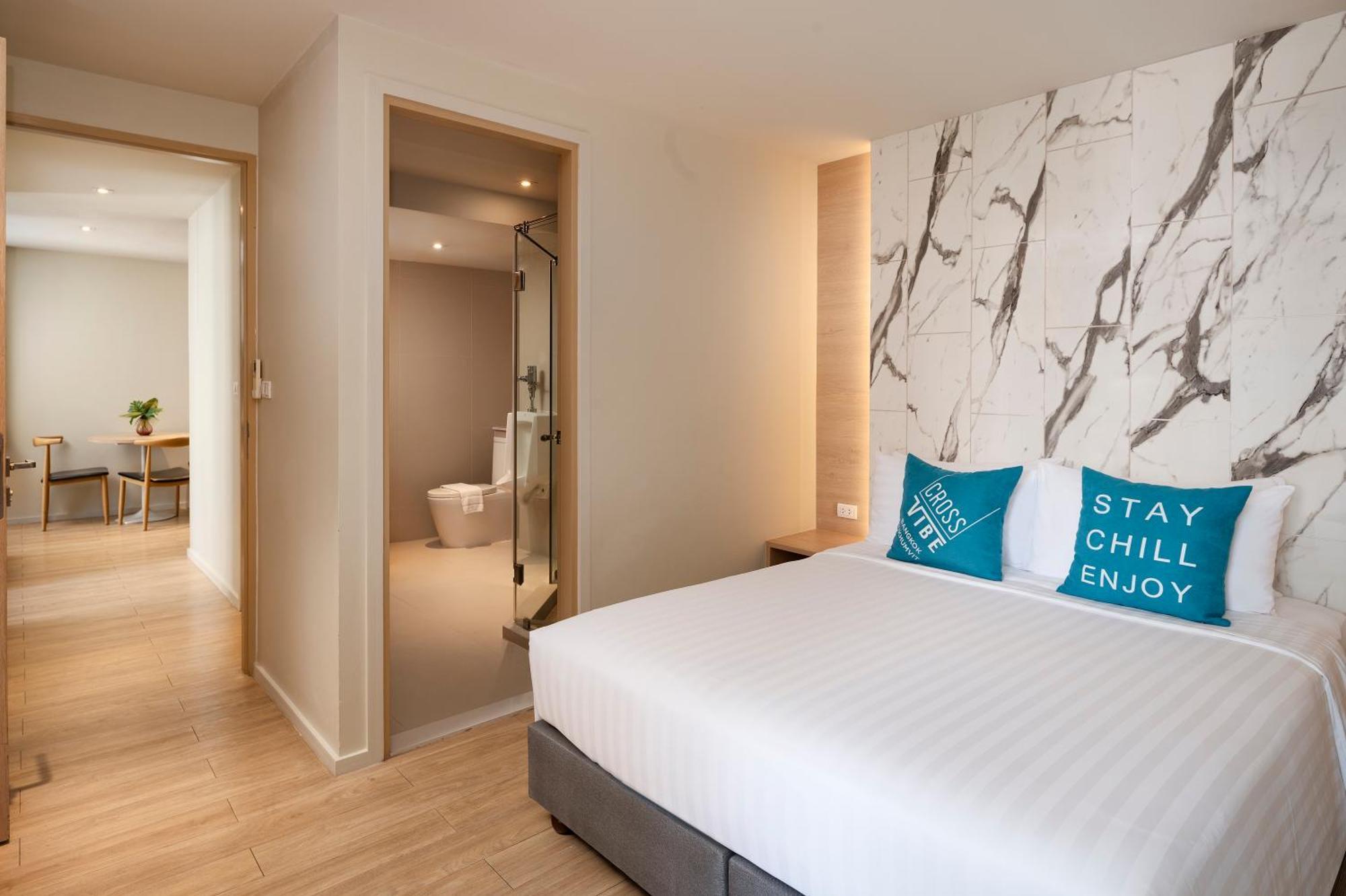 Cross Vibe Sukhumvit Отель