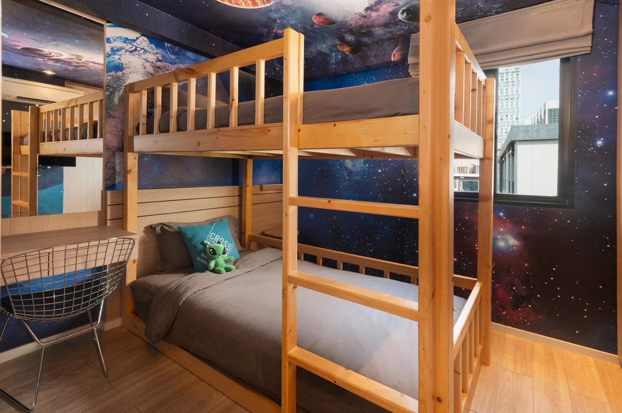 Cross Vibe Sukhumvit Отель 4*