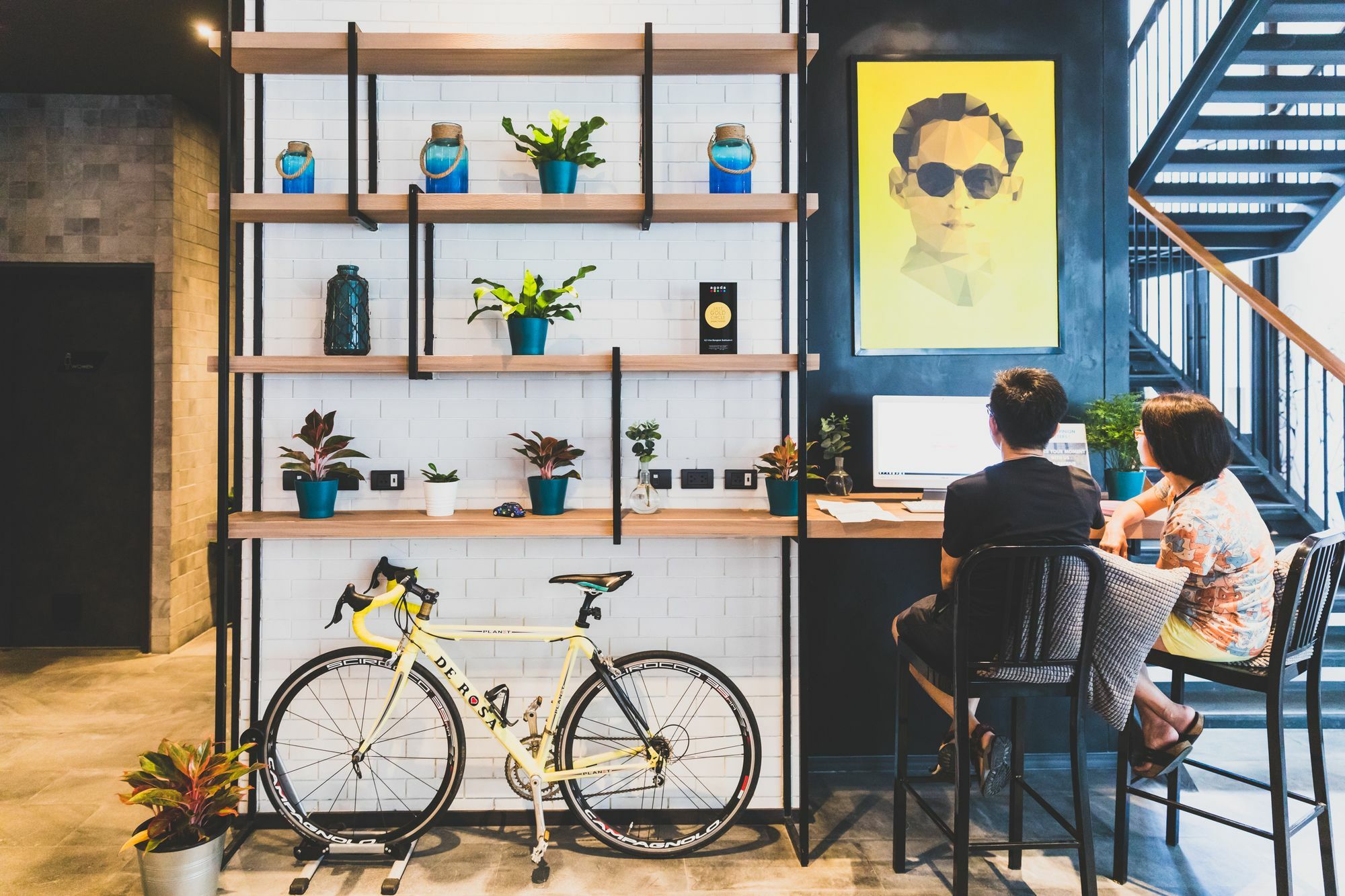 Отель Cross Vibe Sukhumvit